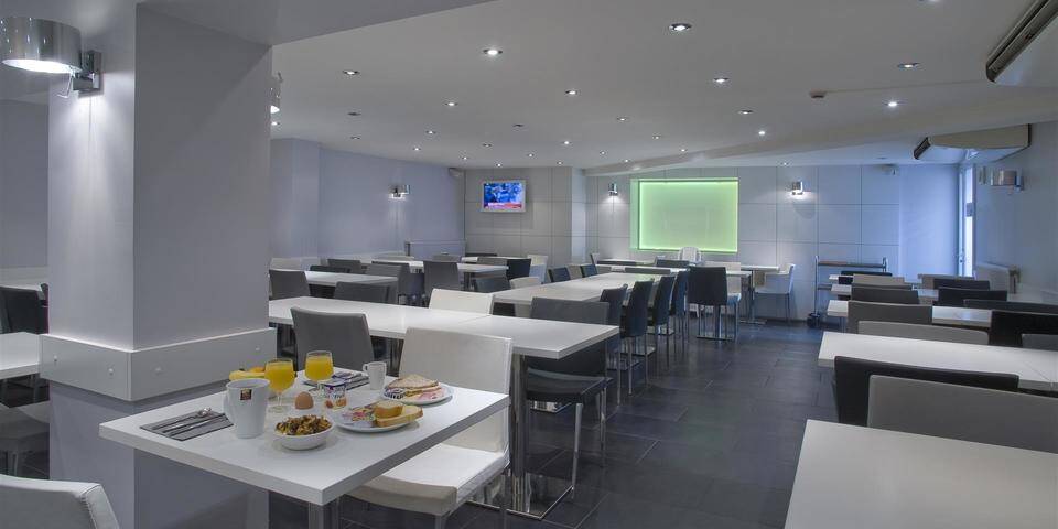restaurant