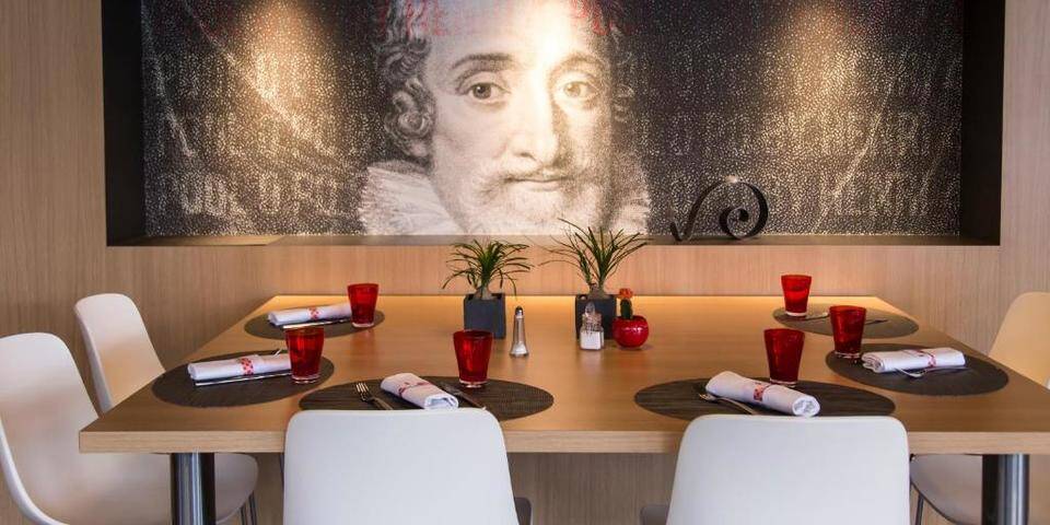 restaurant