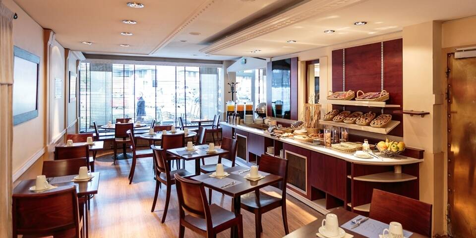 restaurant