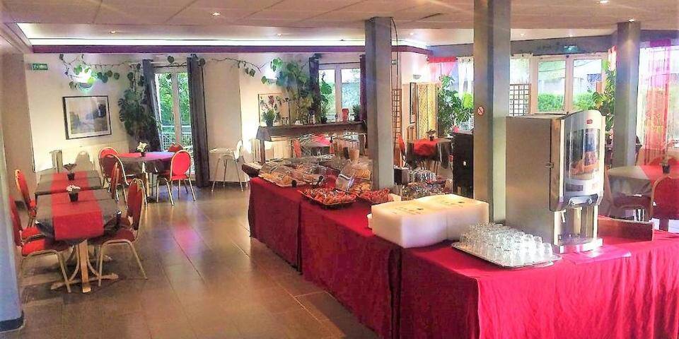 restaurant