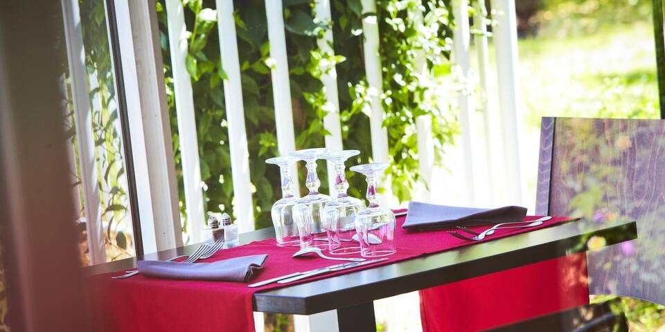 restaurant