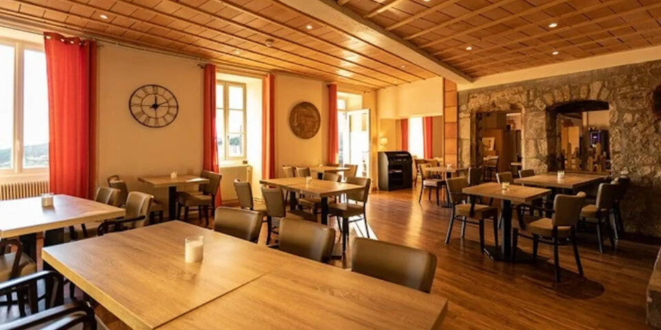 restaurant