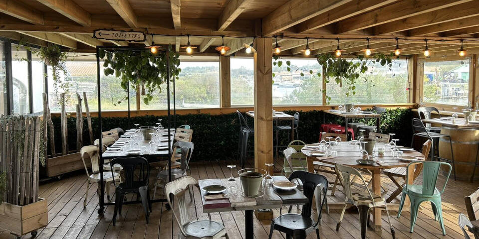 restaurant