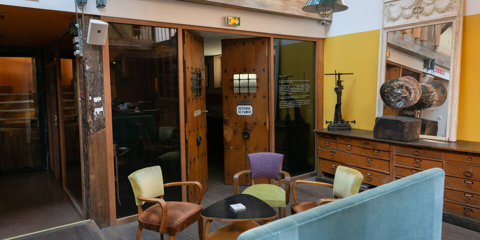 restaurant