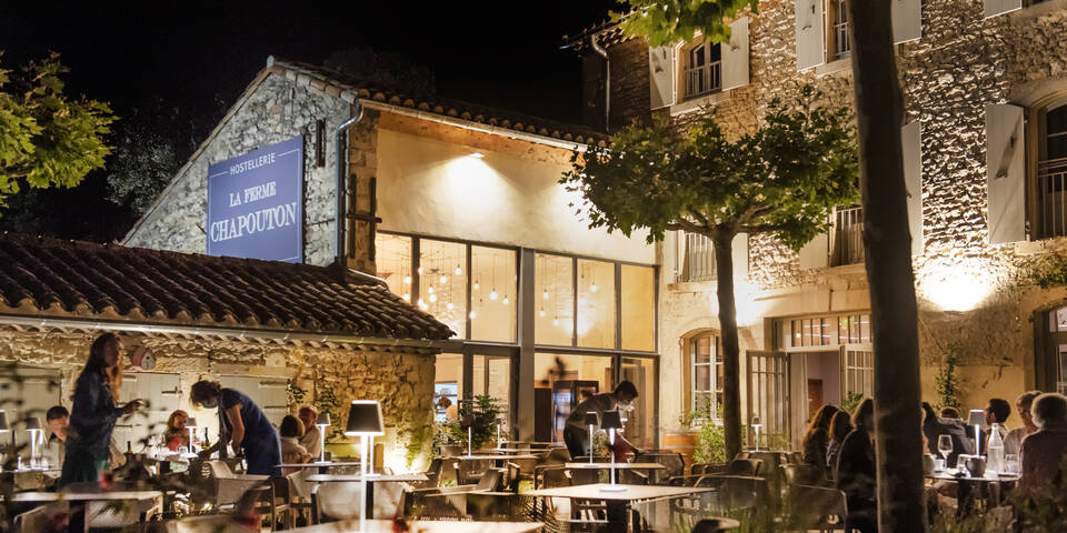 restaurant
