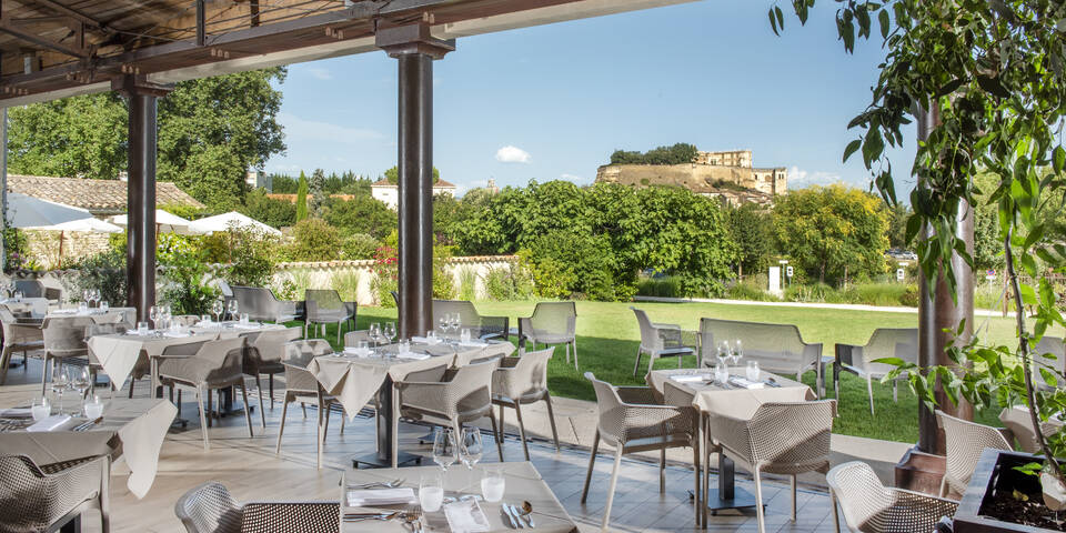restaurant