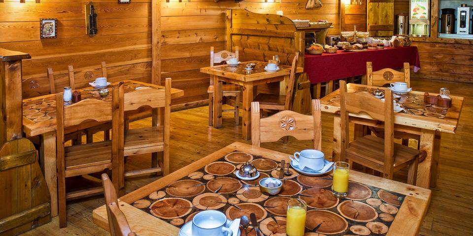 restaurant