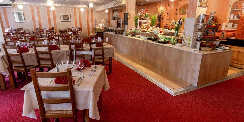 restaurant