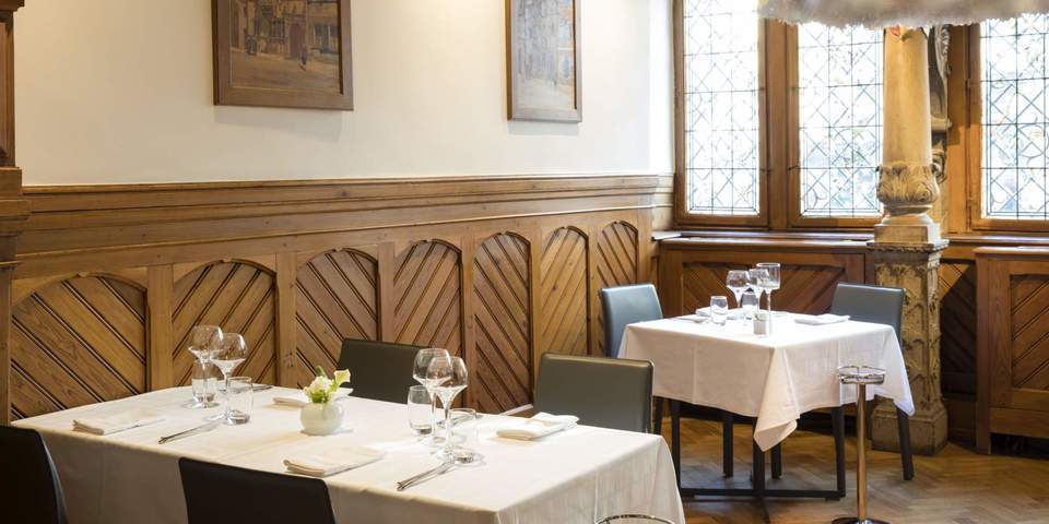 restaurant
