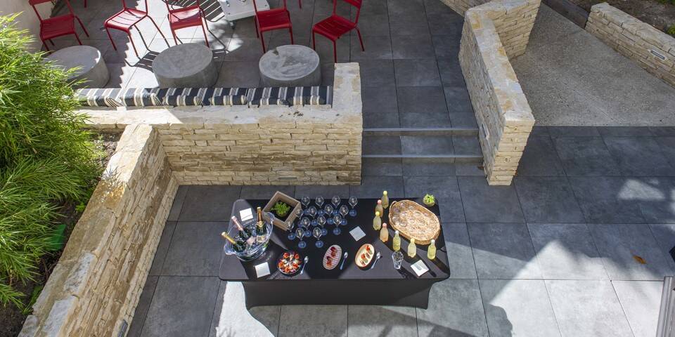 restaurant