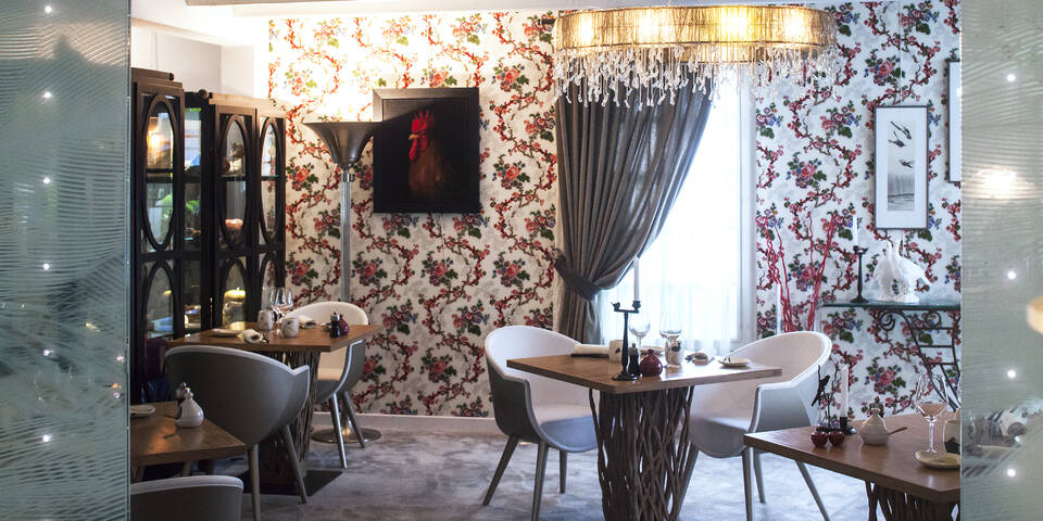 restaurant