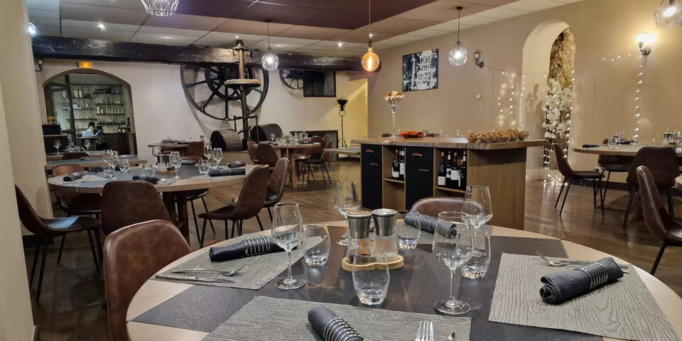 restaurant
