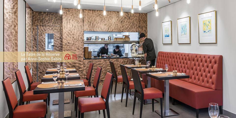 restaurant