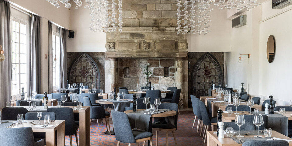 restaurant