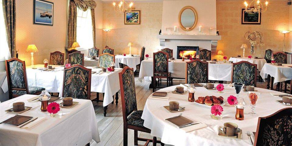 restaurant