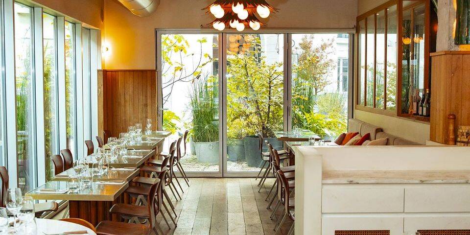 restaurant