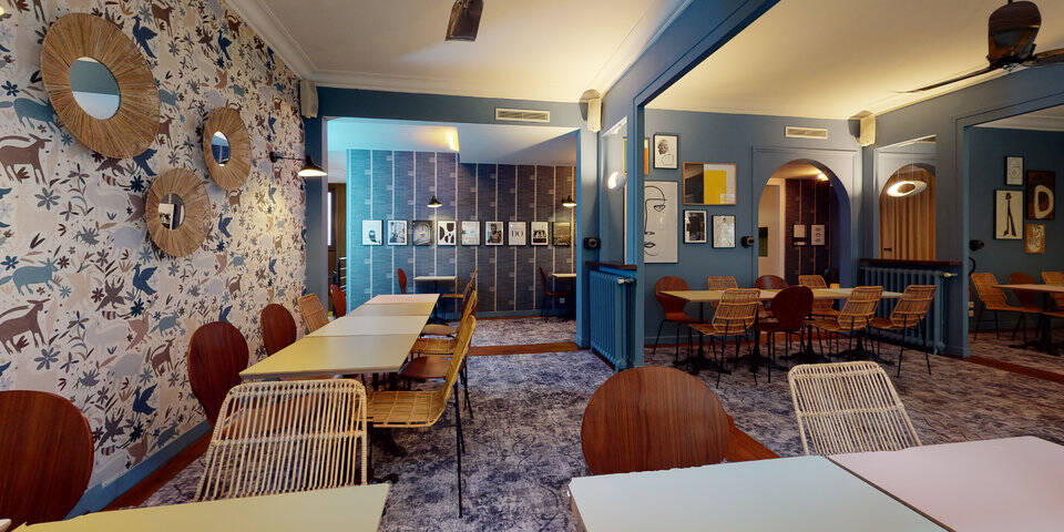 restaurant
