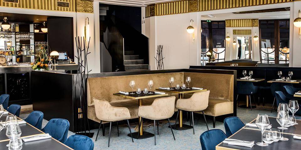 restaurant