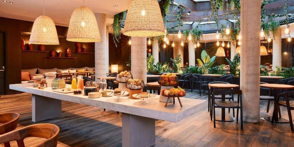 restaurant