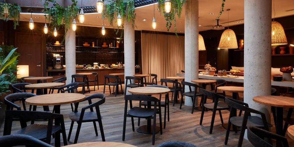 restaurant