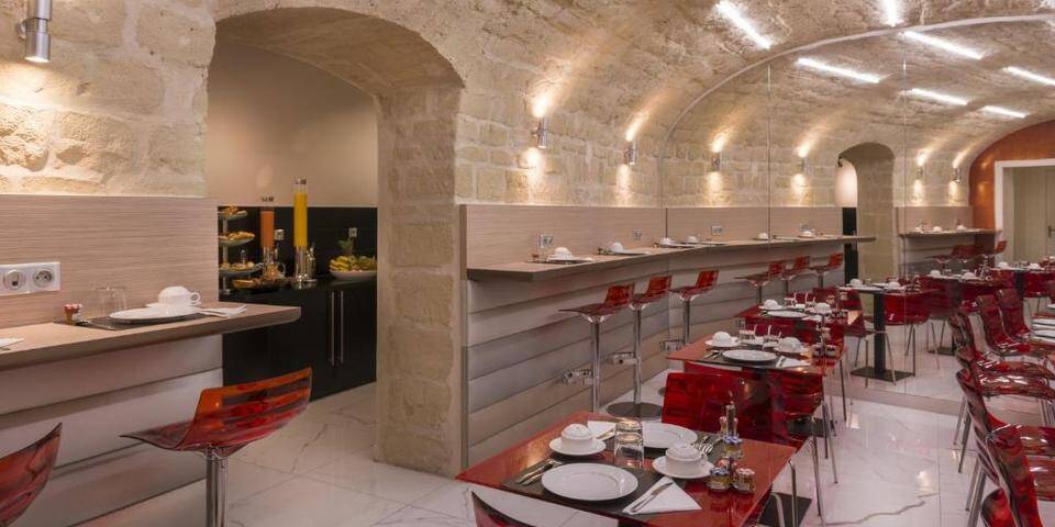 restaurant