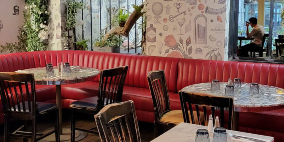 restaurant