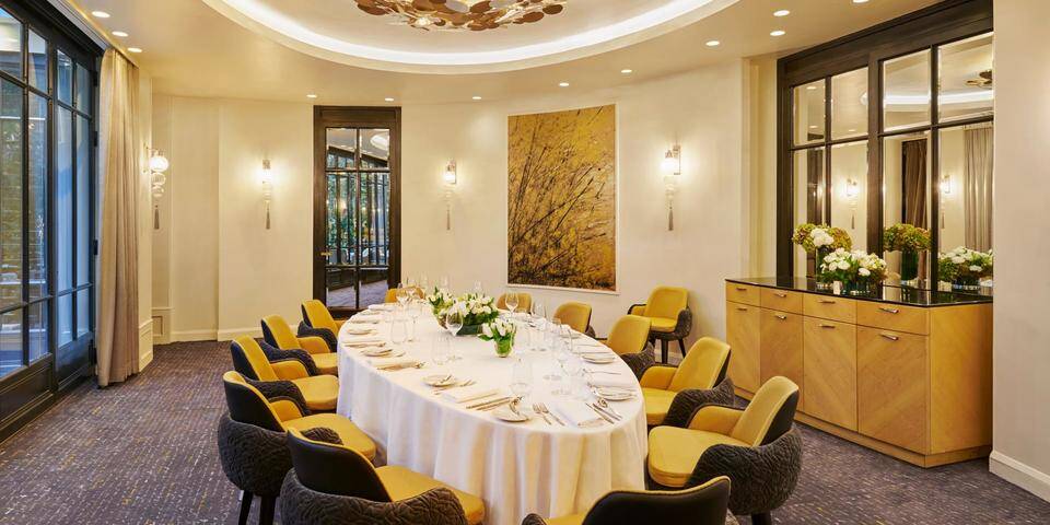 restaurant
