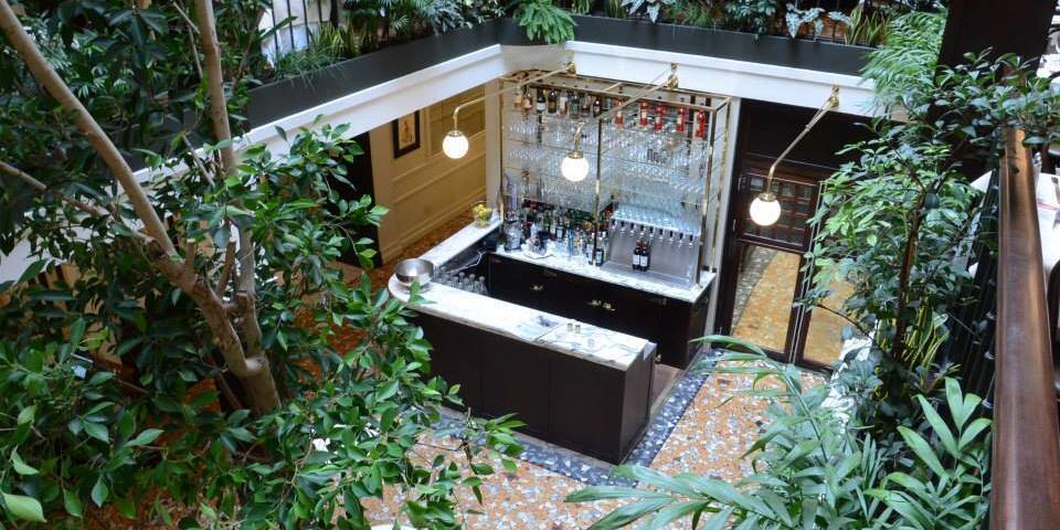 restaurant
