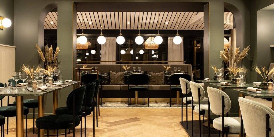 restaurant