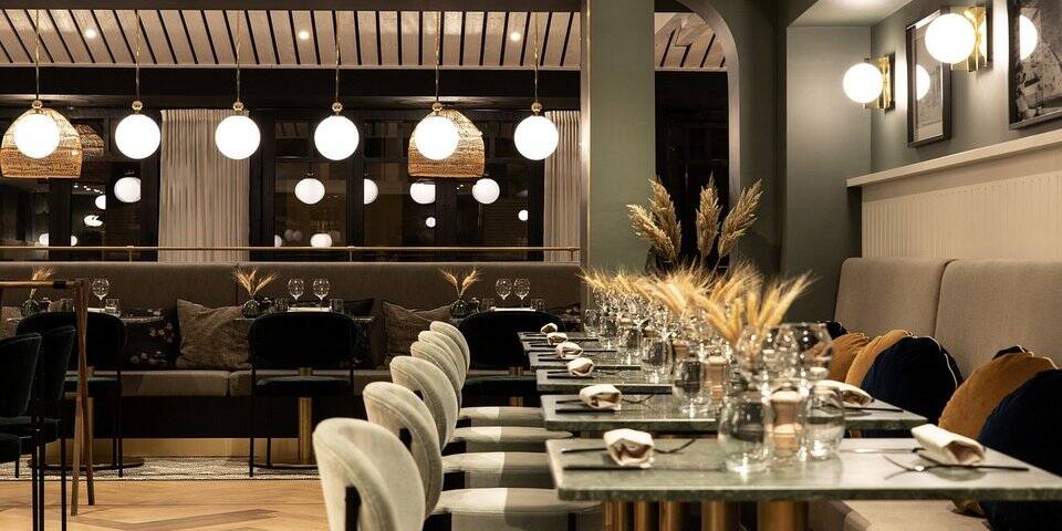 restaurant