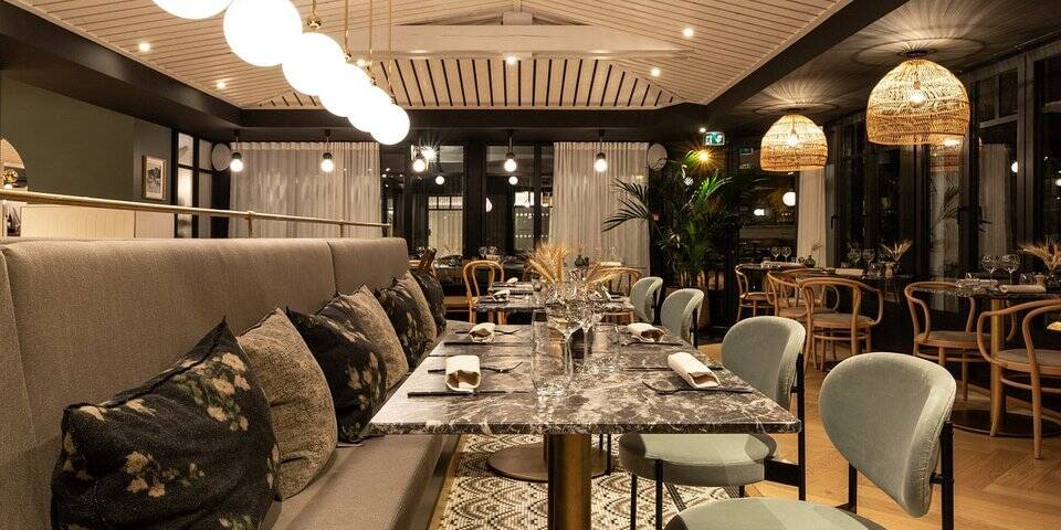 restaurant