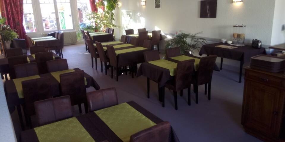 restaurant
