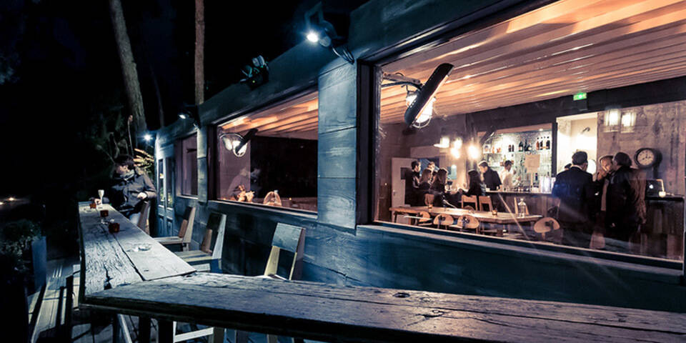 restaurant