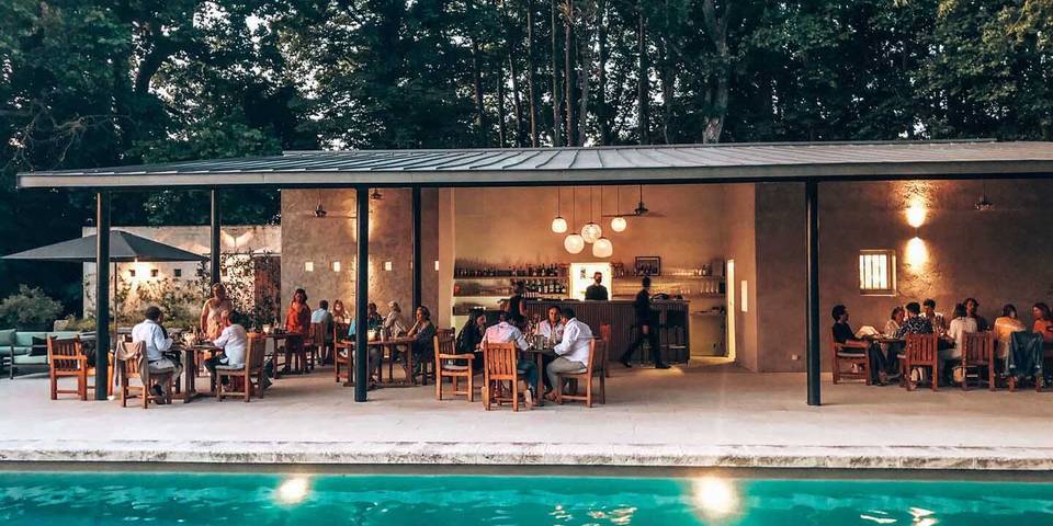 restaurant