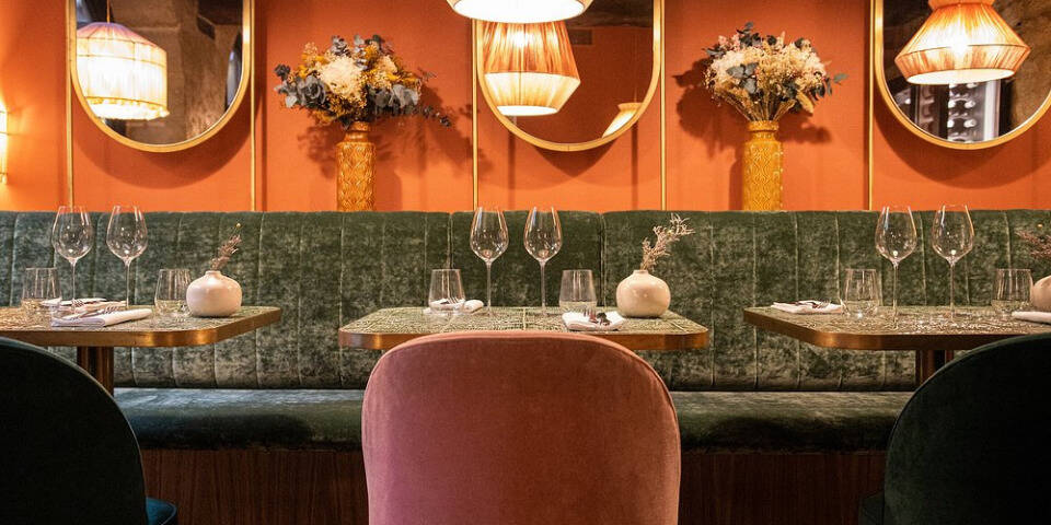 restaurant