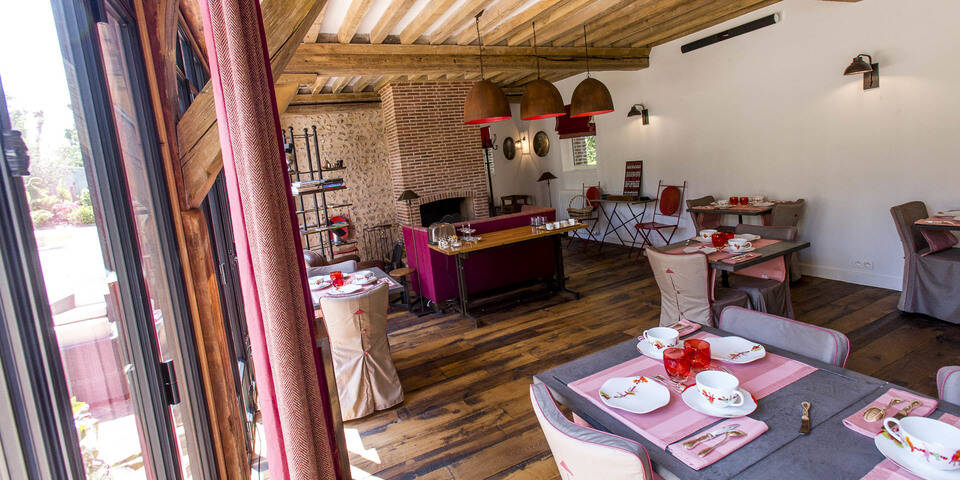 restaurant