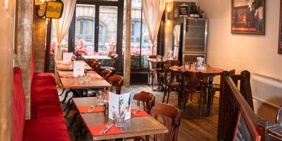 restaurant