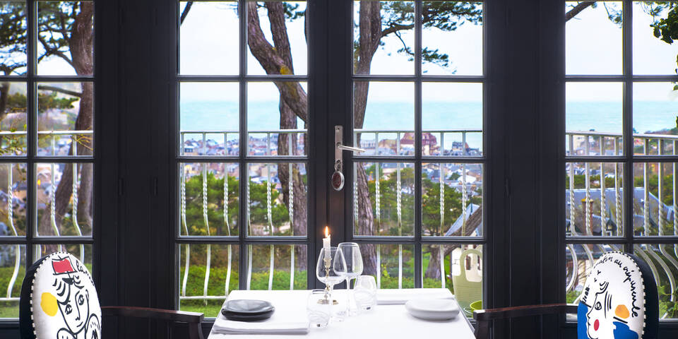 restaurant