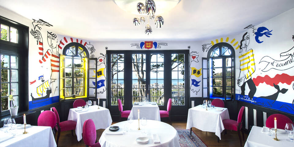 restaurant