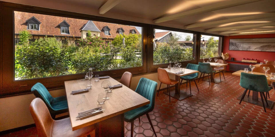 restaurant