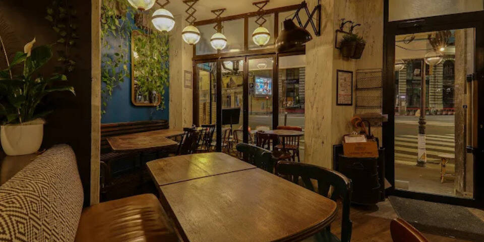 restaurant