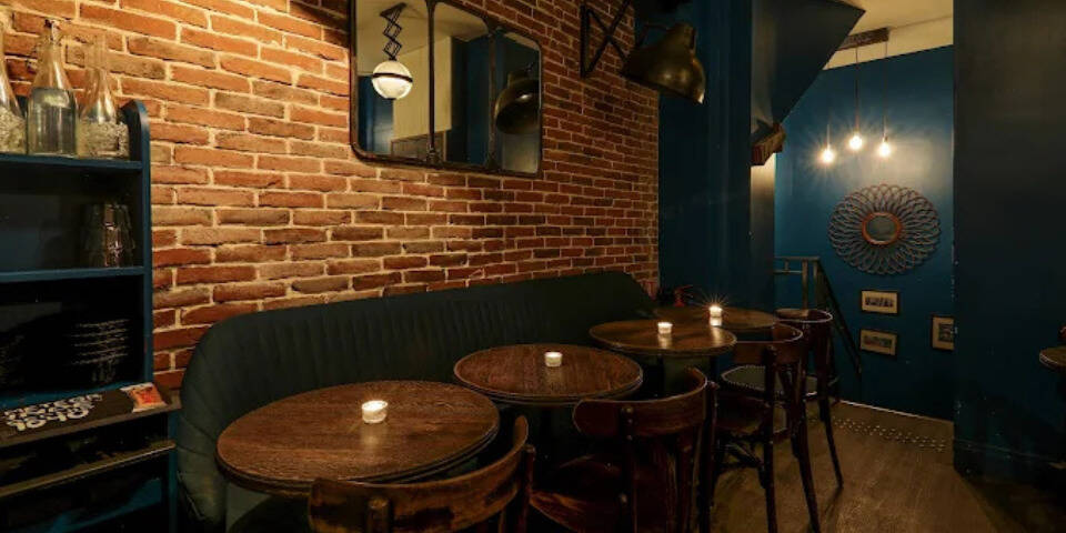 restaurant
