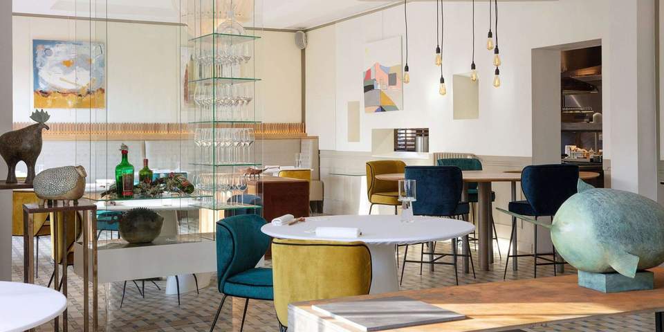 restaurant