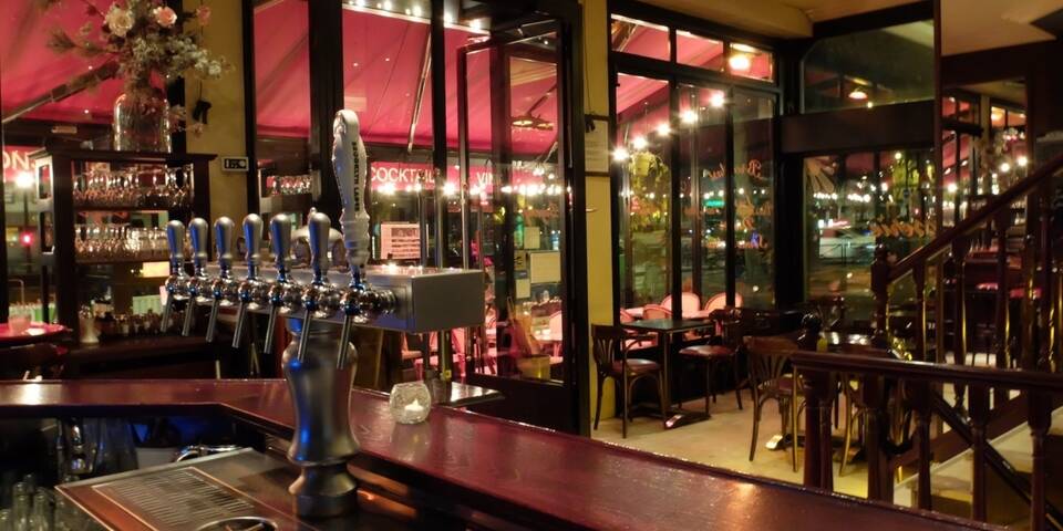 restaurant