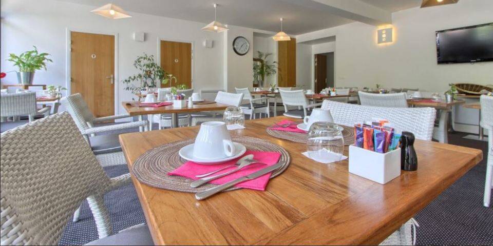 restaurant