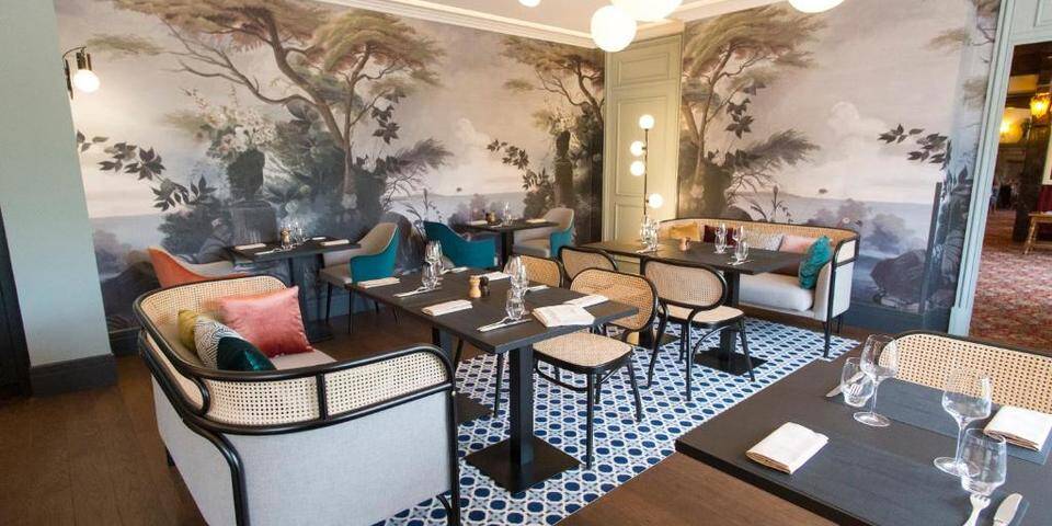 restaurant