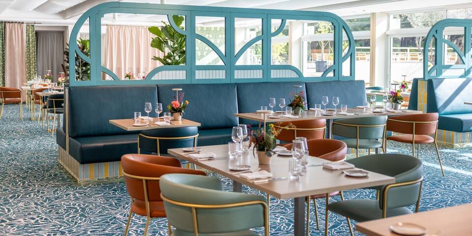 restaurant
