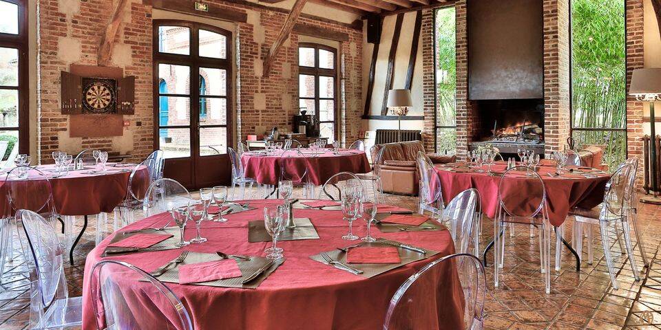restaurant