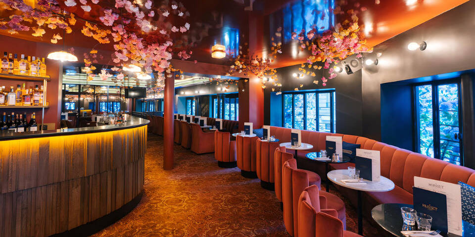 restaurant