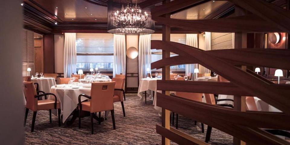 restaurant